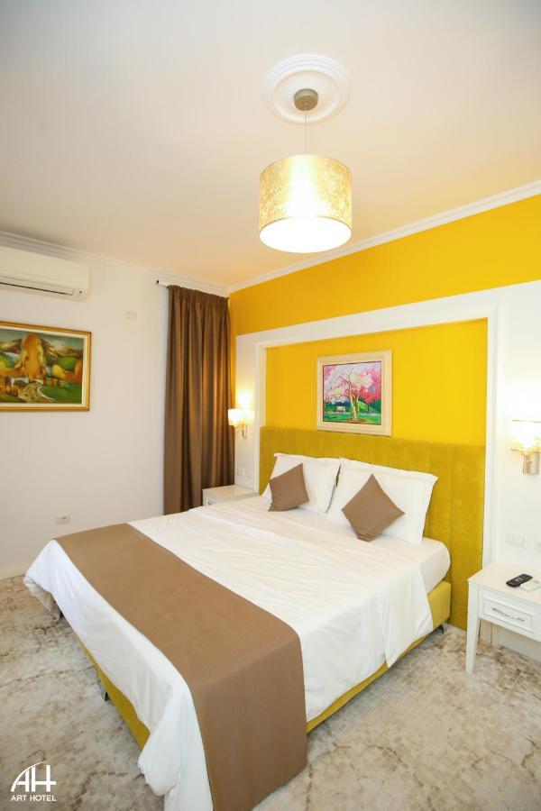 Art Hotel ติรานา ภายนอก รูปภาพ