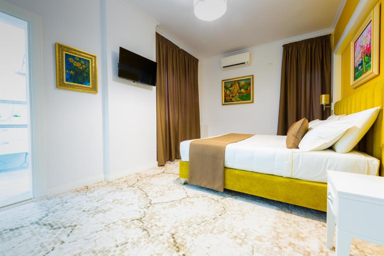 Art Hotel ติรานา ภายนอก รูปภาพ
