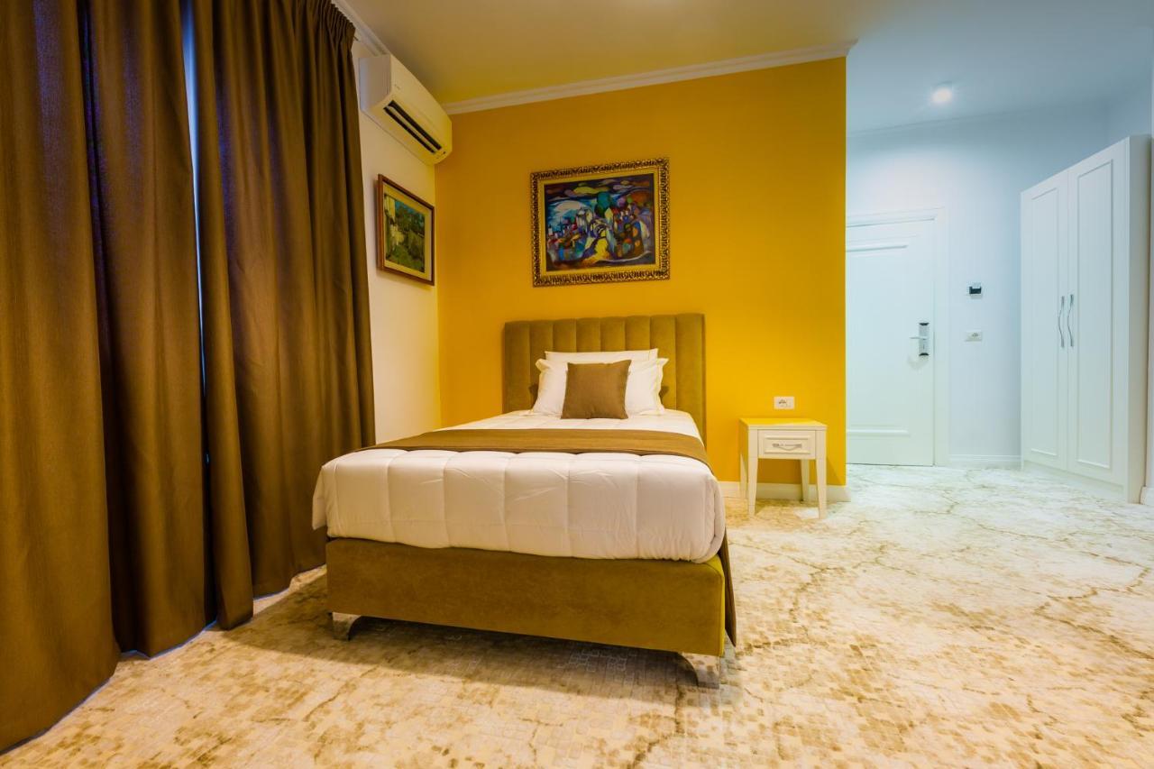 Art Hotel ติรานา ภายนอก รูปภาพ